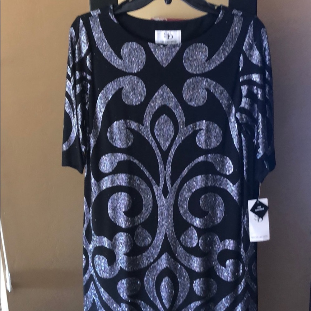Cocktail black dress size 6